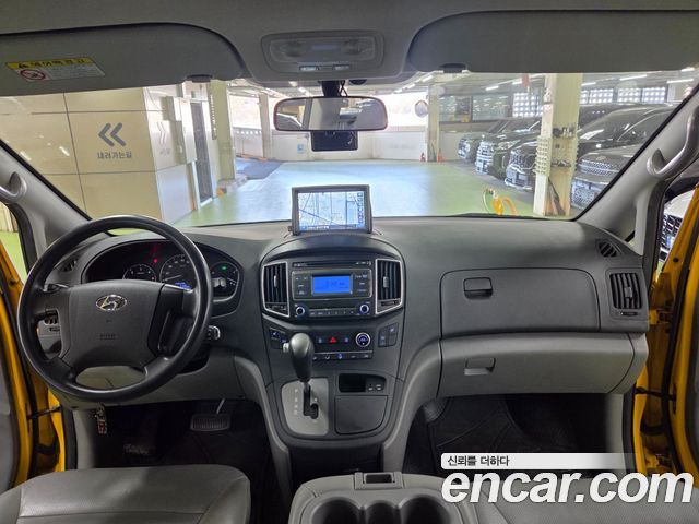 Hyundai Starex 2018 — photo 10