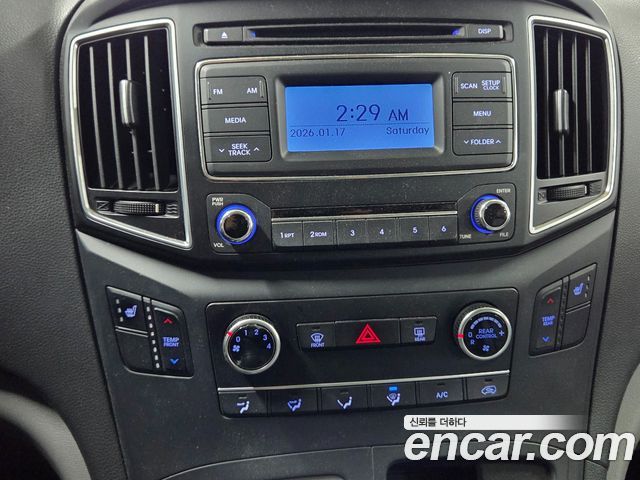 Hyundai Starex 2018 — photo 14