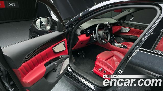Maserati Grecale 2023 — photo 10