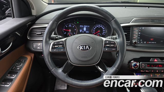 Kia Sorento 2018 — photo 13