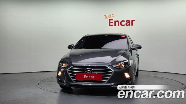 Hyundai AVANTE 2018 — photo 3
