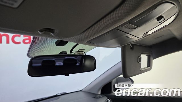 Hyundai AVANTE 2018 — photo 15