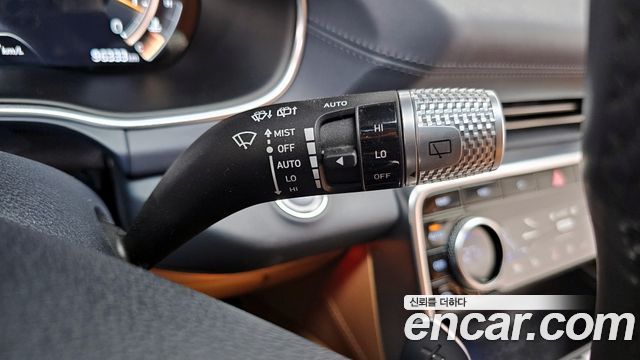Genesis GV80 2021 — photo 16