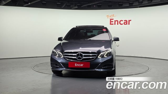 Mercedes-Benz E-Class 2015 — photo 3