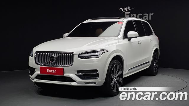 Volvo XC90 2022 — photo 1