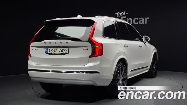 Volvo XC90 2022 — photo 2
