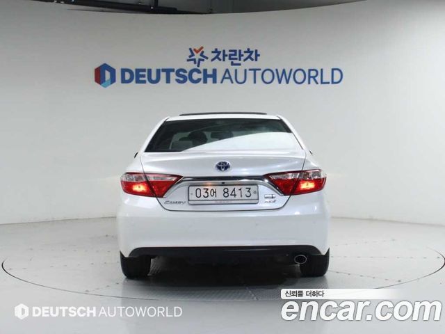 Toyota Camry 2017 — photo 4