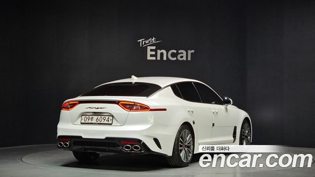 Kia Stinger 2018 — photo 2