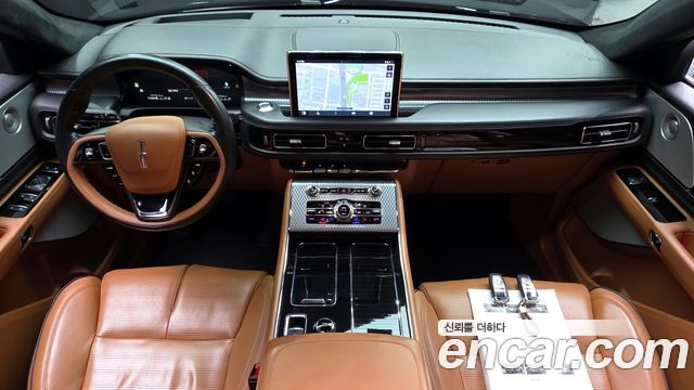 Lincoln Aviator 2023 — photo 7