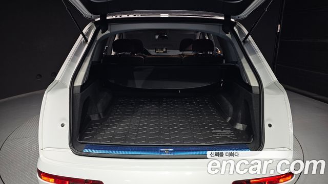Audi Q7 2019 — photo 19