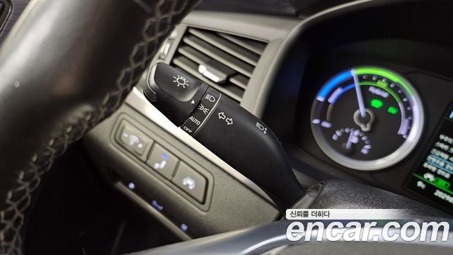 Hyundai Sonata 2018 — photo 18