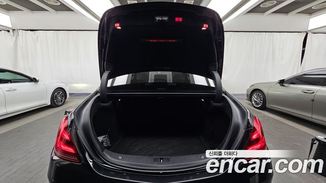 Mercedes-Benz S-Class 2019 — photo 20
