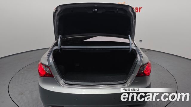 Hyundai Sonata 2010 — photo 20