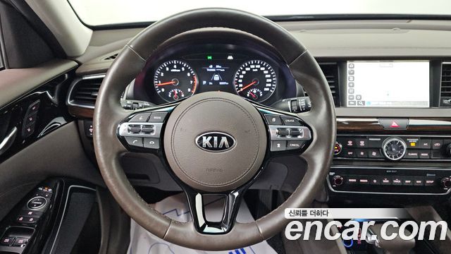 Kia K7 2019 — photo 15