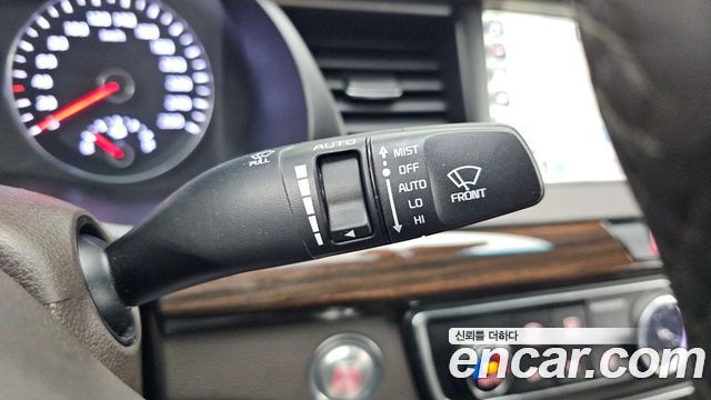 Kia K7 2019 — photo 16