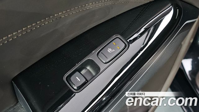 Kia K7 2019 — photo 19