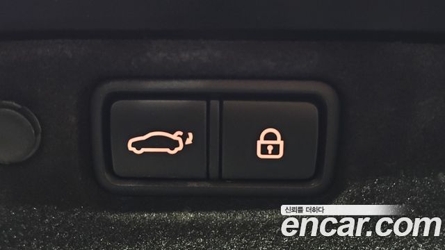 Kia K7 2019 — photo 20
