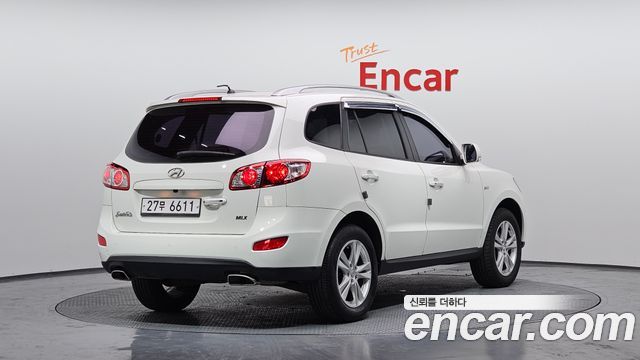Hyundai Santafe 2011 — photo 2