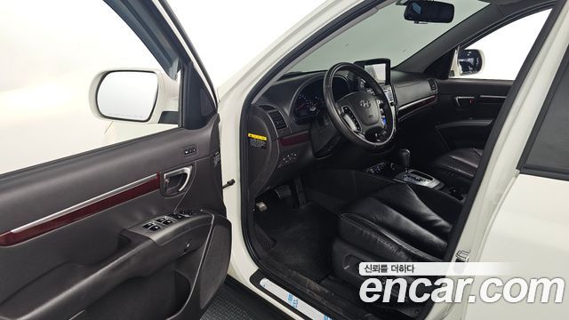 Hyundai Santafe 2011 — photo 11
