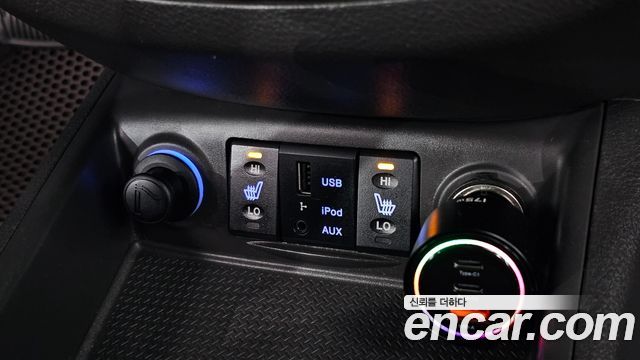 Hyundai Santafe 2011 — photo 18