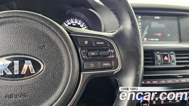 Kia K5 2016 — photo 23