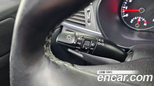 Kia K5 2016 — photo 24