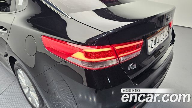 Kia K5 2016 — photo 9