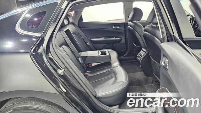 Kia K5 2016 — photo 28