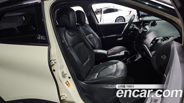 Renault Korea QM3 2015 — photo 10