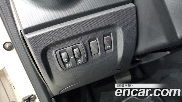 Renault Korea QM3 2015 — photo 13