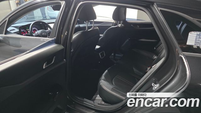 Kia K5 2021 — photo 11