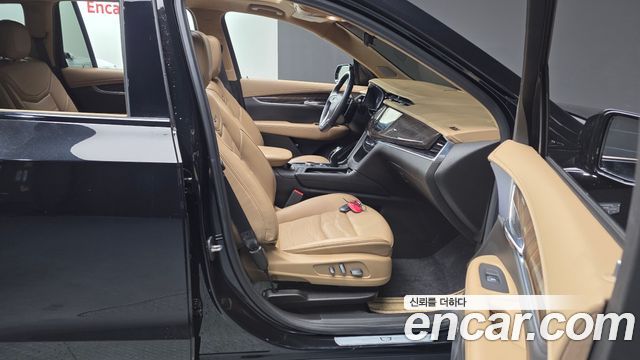 Cadillac XT6 2023 — photo 17