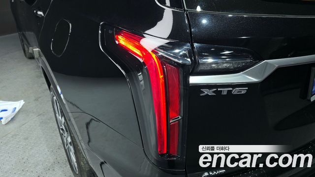 Cadillac XT6 2023 — photo 9
