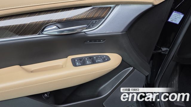 Cadillac XT6 2023 — photo 27