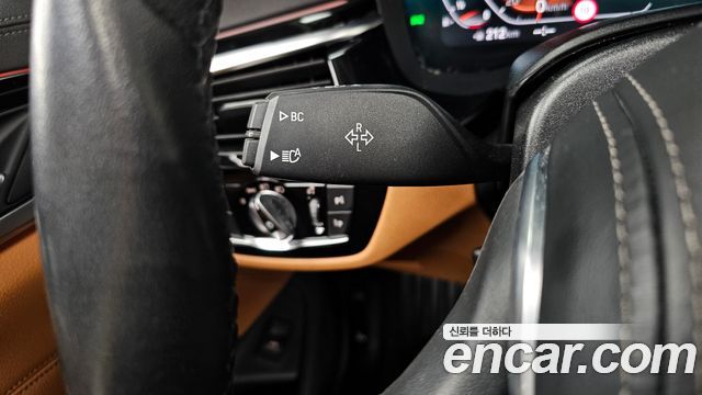 BMW 5-Series 2022 — photo 28