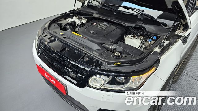 Land Rover Range Rover Sport 2017 — photo 6