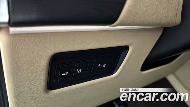 Land Rover Range Rover Sport 2017 — photo 16