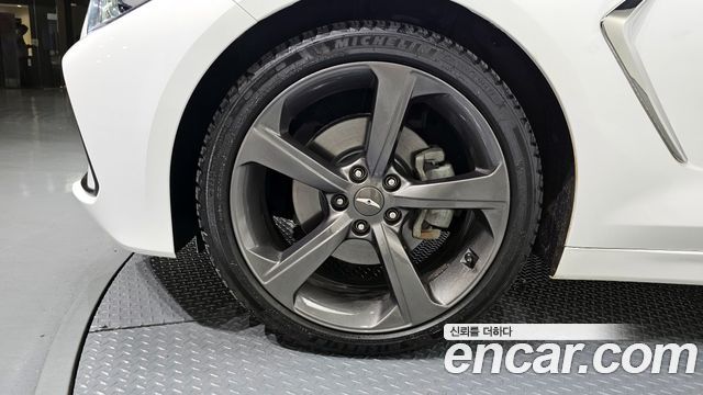Genesis G70 2020 — photo 5