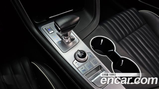 Genesis G70 2020 — photo 9