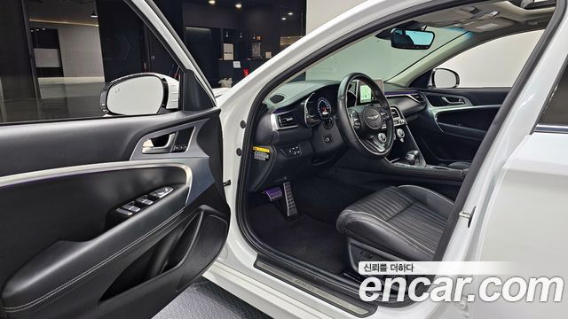 Genesis G70 2020 — photo 10