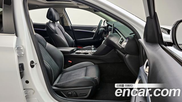 Genesis G70 2020 — photo 12