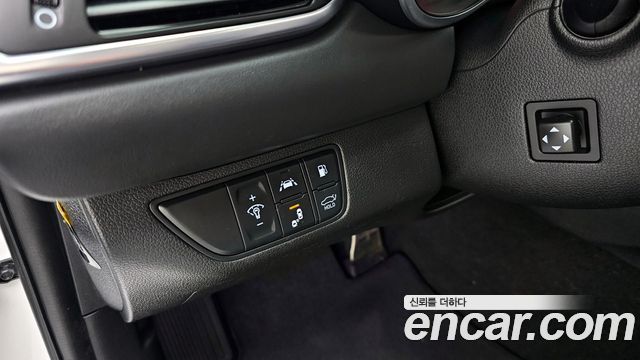 Genesis G70 2020 — photo 16