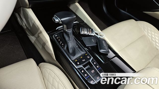 Kia K7 2016 — photo 9