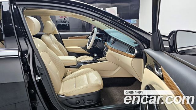 Kia K7 2016 — photo 10