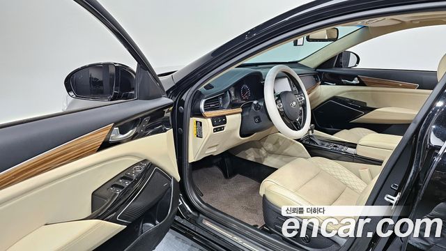 Kia K7 2016 — photo 11