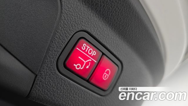 Mercedes-Benz GLE-Class 2024 — photo 20