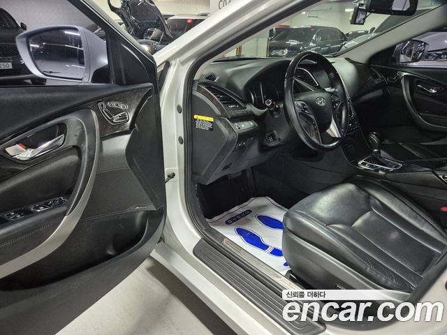Hyundai Grandeur 2016 — photo 11