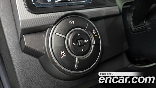 KG Mobility KORANDO 2017 — photo 14