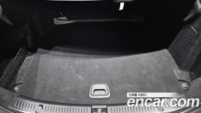 Mercedes-Benz E-Class 2017 — photo 26