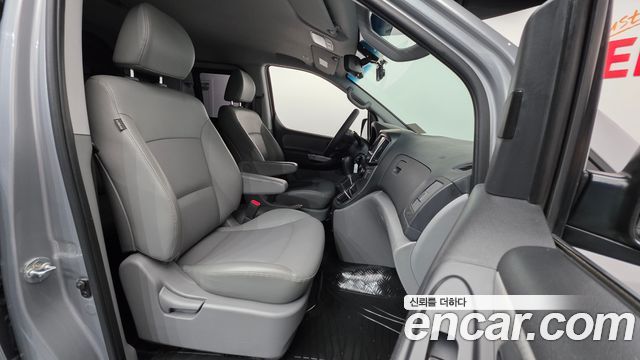 Hyundai Starex 2020 — photo 10